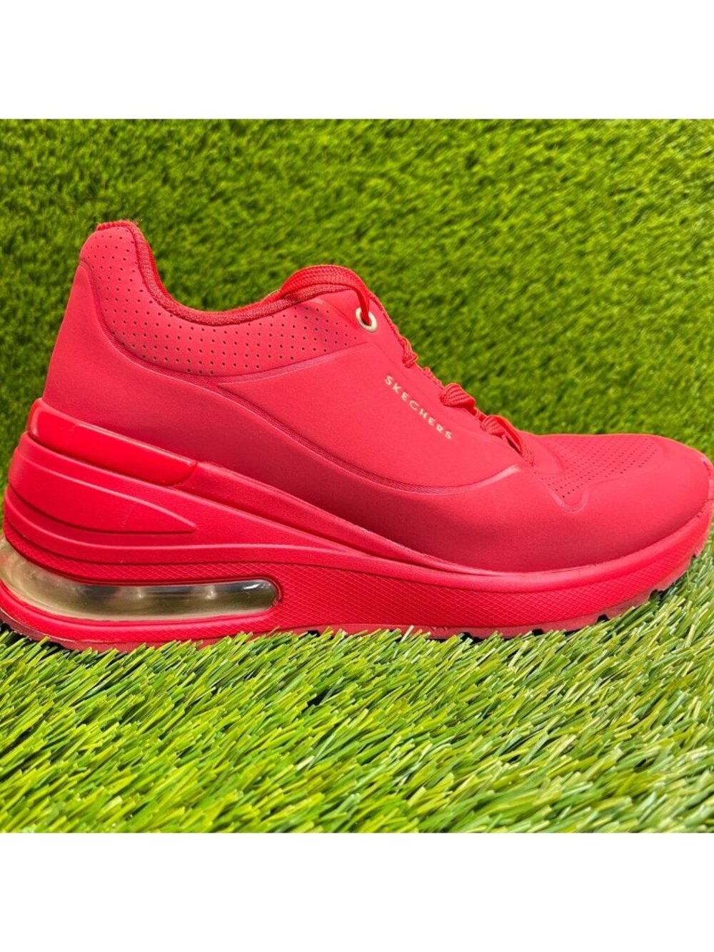 Skechers Million Air-Elevated Air Womens Size 6 Red Athletic Shoes Sneakers